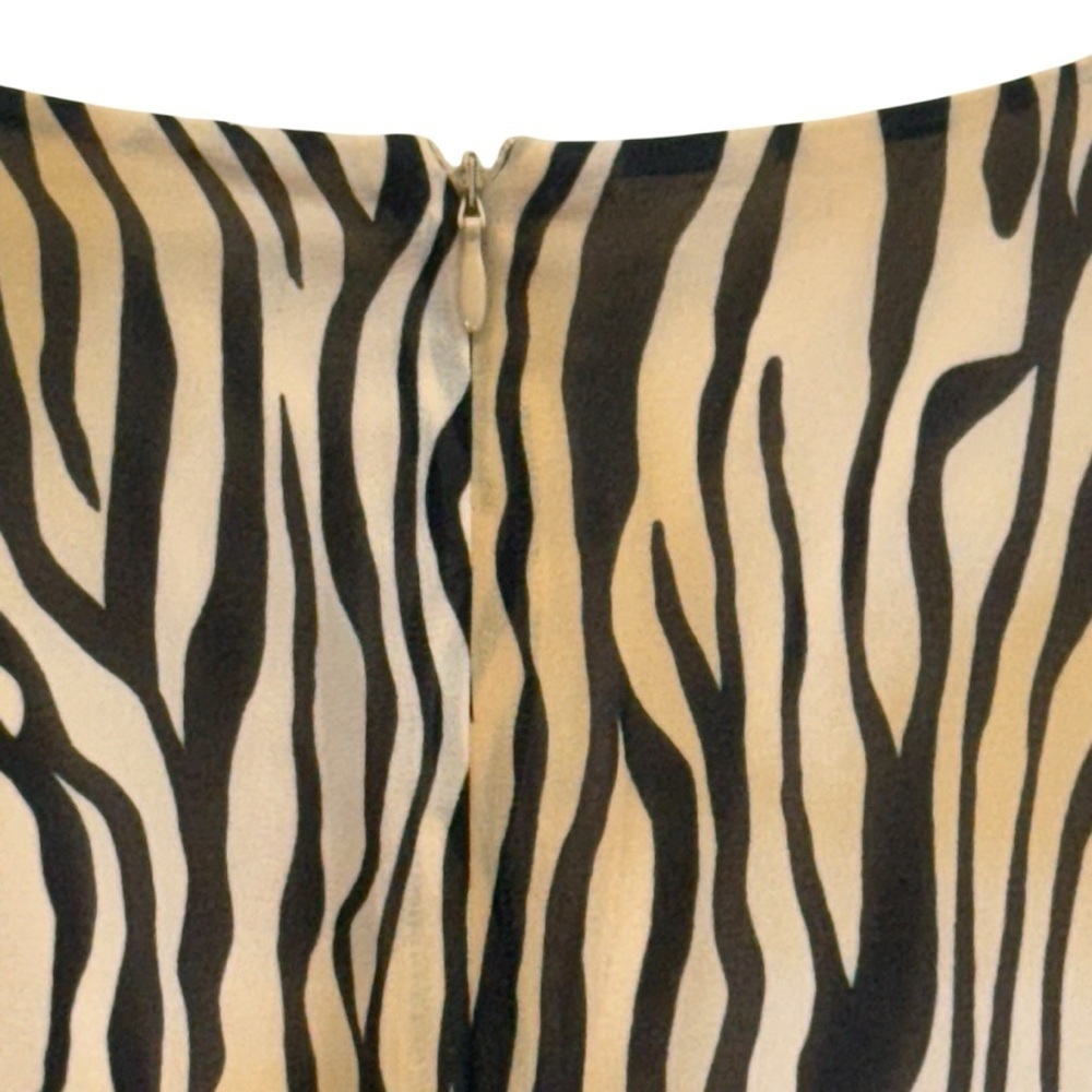 Guess Black and Tan Animal Print Romper. Size 0 - Picture 7 of 12